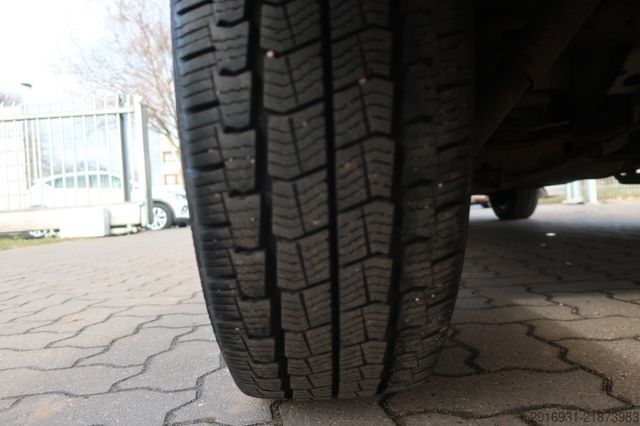 Минибус VOLKSWAGEN T6 Transporter lang/9 Sitze/Klima/Kamera/FN: 199