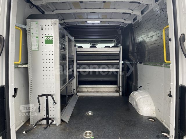 Furgone VOLKSWAGEN Crafter 35 PLUS MIXTO 4MOTION *WERKSTATT* AHK 3,
