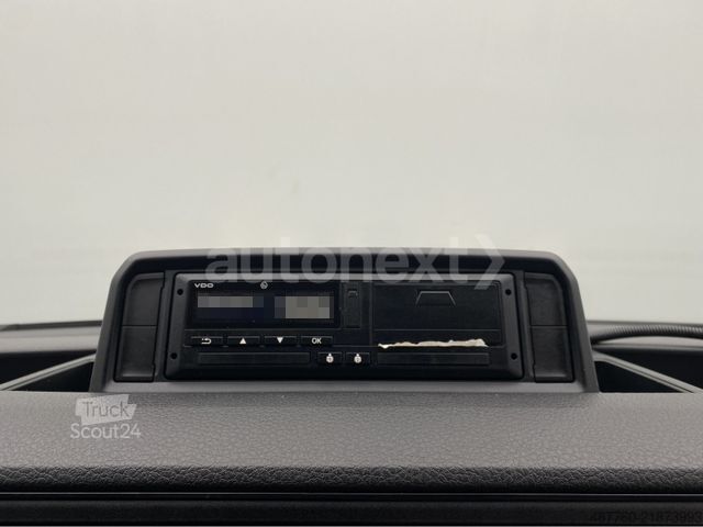 Furgone VOLKSWAGEN Crafter 35 PLUS MIXTO 4MOTION *WERKSTATT* AHK 3,