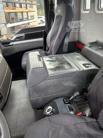 Тристоронній самоскид MAN 33.480 Kipper+HIAB 166-4