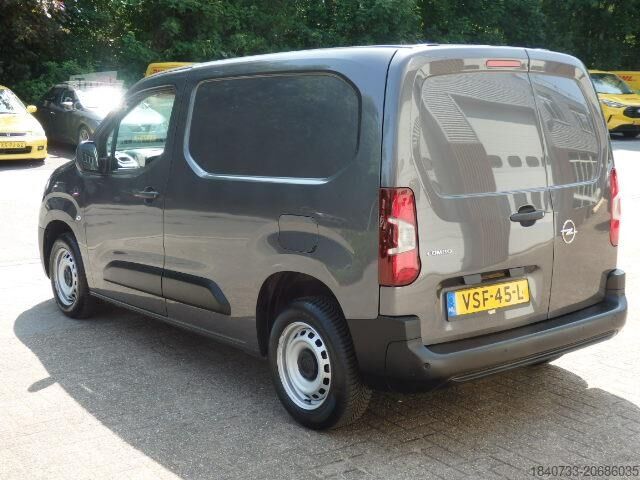 Yüksek tavanlı istasyon vagonu Opel Combo 1.5D L1H1 100 PK AIRO CRUISE PDC