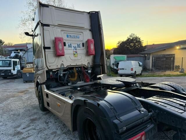 Tractor estándar Mercedes-Benz Actros 1853