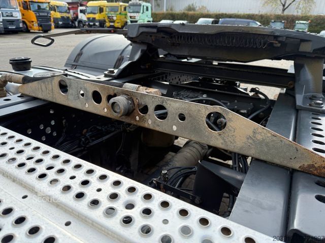 Standard SZM MERCEDES-BENZ ACTROS 1846 4x4 HAD Euro 6 Kipphydraulik