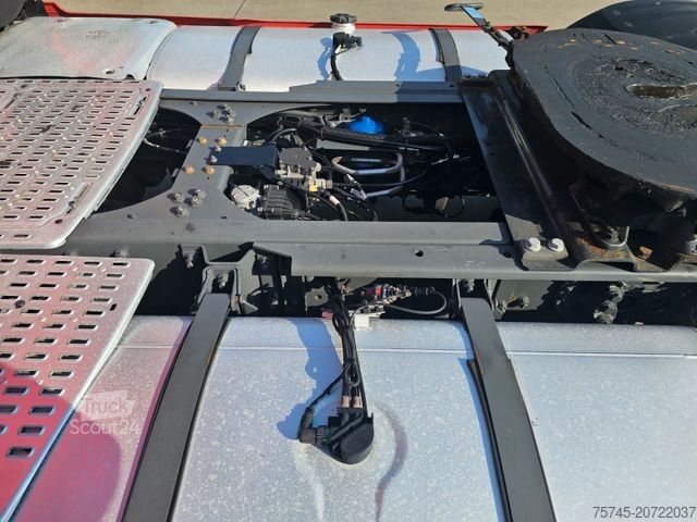 Schwerlast LKW/SZM DAF XF 480 * RETARDER * ACC * STANDKLIMA * 2X TANK