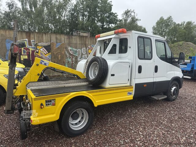 Vehicul de tractare Iveco Daily 65C15 Abschleppwagen Haken Doka