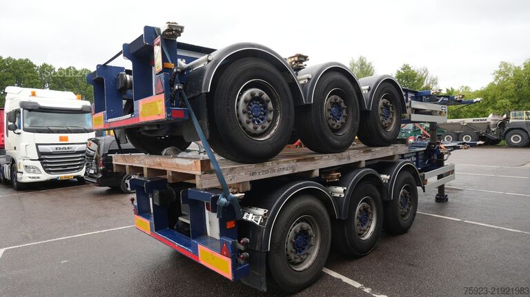 Containertransport Van Hool 20/30ft ADR container transport trailer