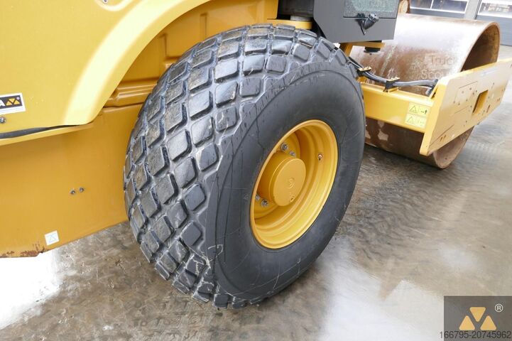 Enkele wals Caterpillar CS66B