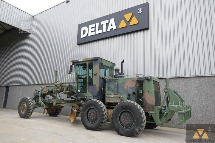 Grader Caterpillar 130G Ex-army