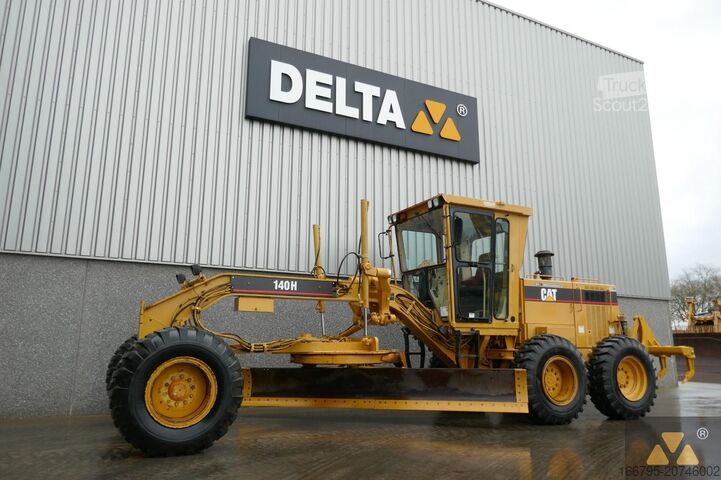 Grader Caterpillar 140H Ex-army