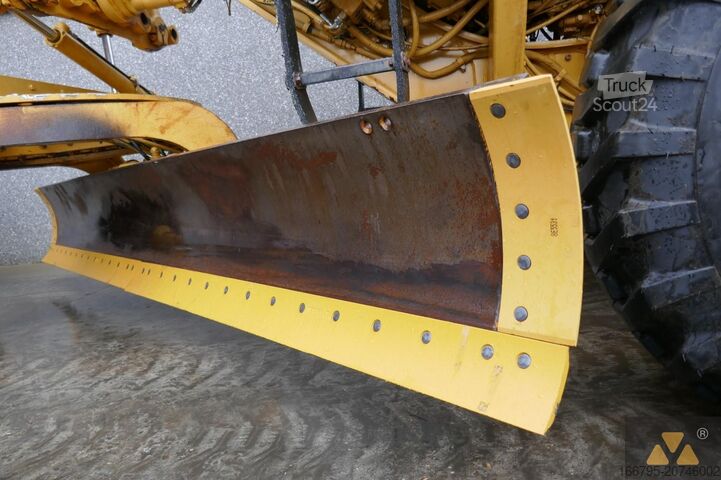 Grader Caterpillar 140H Ex-army