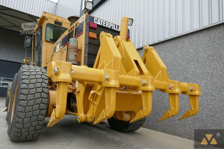 Grader Caterpillar 140H