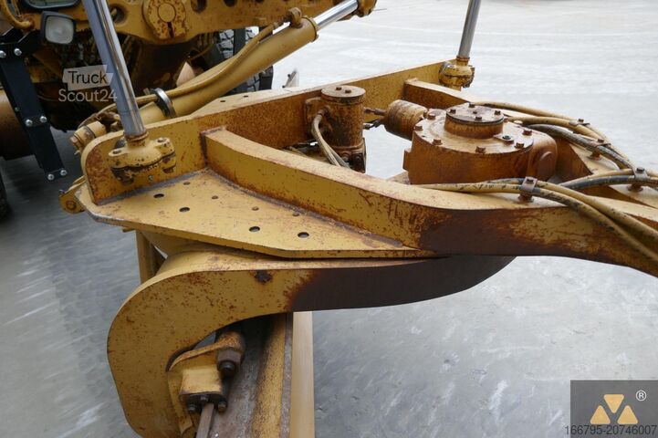 Grader Caterpillar 140H