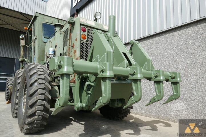 Grader Caterpillar 130G Ex-army