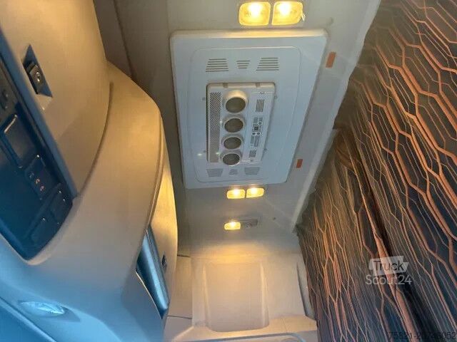 Standaard-SZM DAF XF 480 Met ES-GE 3 asser trailer uitschuifbaar ...