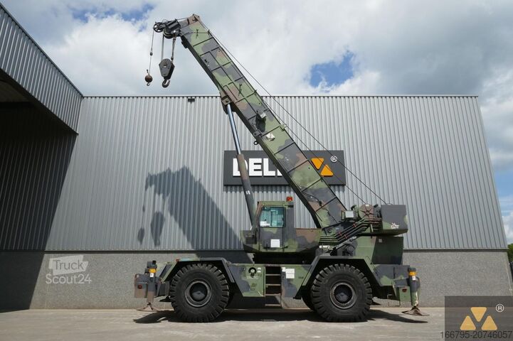 Ruw terrein kraan Grove RT875 Ex-army