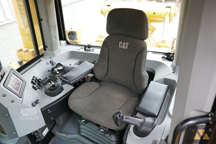 Dozer Caterpillar D8T