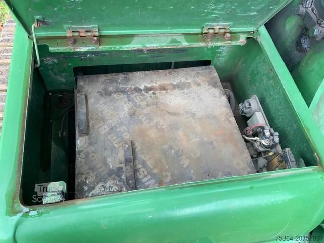 Ķēžu ekskavators KOMATSU PC240LC-8 DIESEL A/C