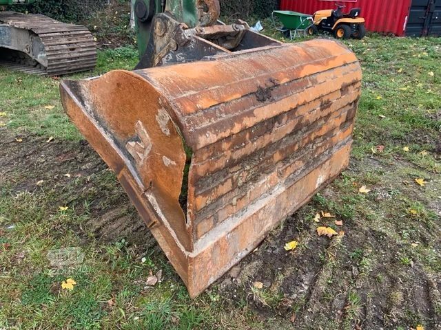 Ķēžu ekskavators KOMATSU PC240LC-8 DIESEL A/C