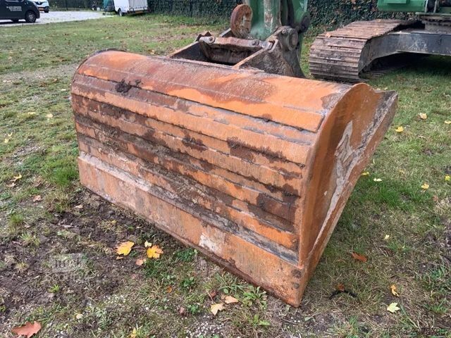 Ķēžu ekskavators KOMATSU PC240LC-8 DIESEL A/C