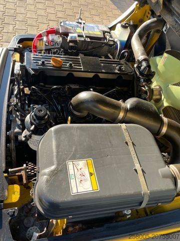 Konteineru krautotājs YALE Veracitor VX 35 - Triplex Mast - Waage !!!