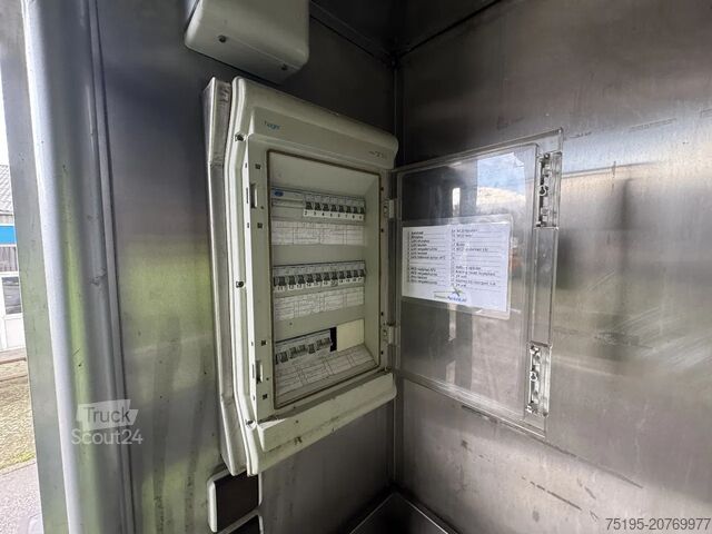 Fruehauf τροχόσπιτο - τρέιλερ αγώνων - μεταφορά αυτοκινήτων - τροχοκινούμενο Fruehauf Woon trailer - Race trailer - Car transport - C...