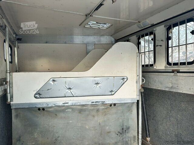 Livestock trailer Steinsberger 3-Pferdeanhänger mit Wohnung