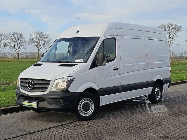 Bestelauto MERCEDES-BENZ SPRINTER 210