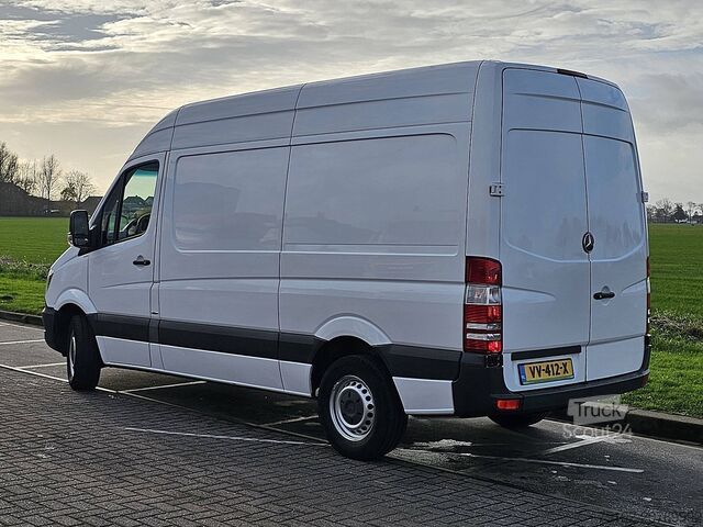 Bestelauto MERCEDES-BENZ SPRINTER 210
