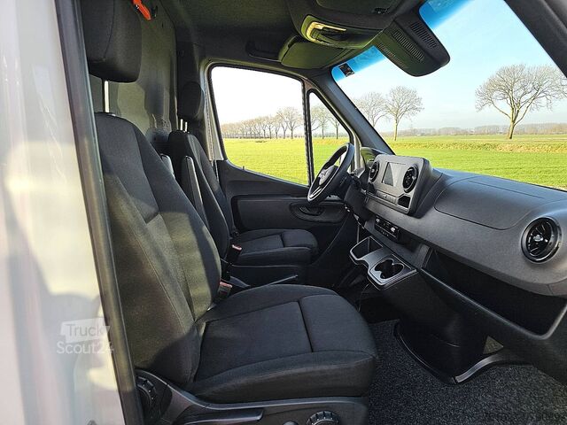 Bestelauto MERCEDES-BENZ SPRINTER 317 CDI AUT. L3H3