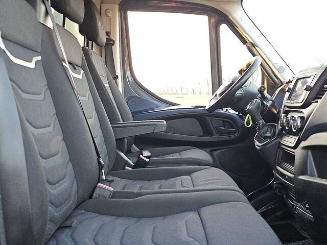 Volquete IVECO DAILY 35C18 3.0L 3-Zijden Kipper