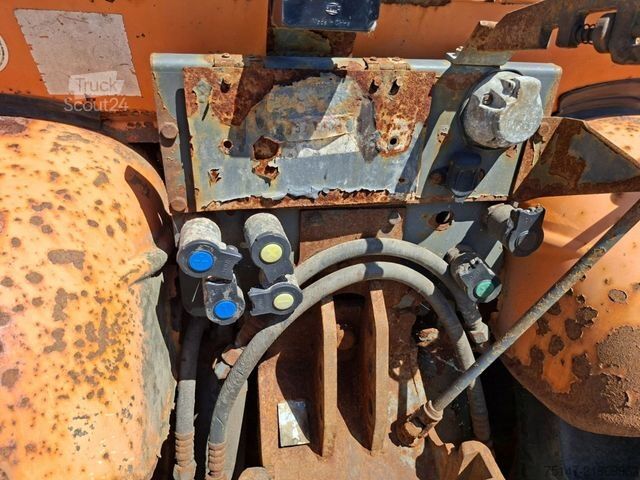 Altro FENDT 250KA 250V Schmalspurschlepper Allrad Kabine