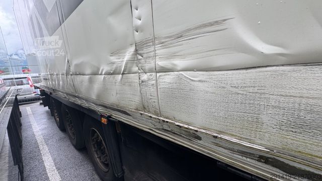 Refriģeratora puspiekabe SCHMITZ CARGOBULL SCB S3B Kühlkoffer Bj 2020