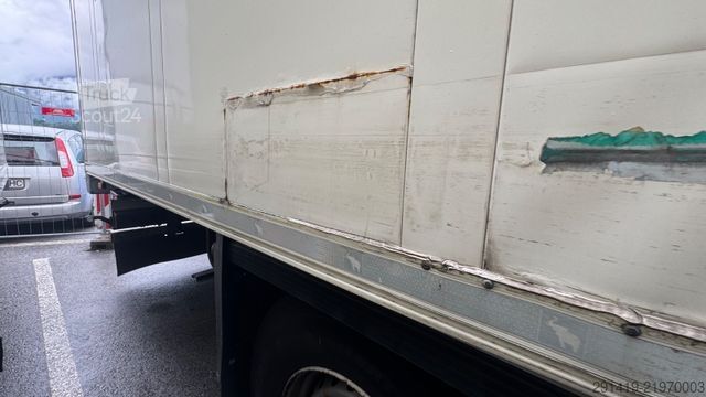 Refriģeratora puspiekabe SCHMITZ CARGOBULL SCB S3B Kühlkoffer Bj 2020
