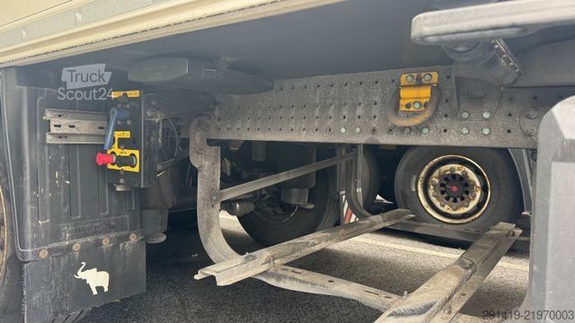 Refriģeratora puspiekabe SCHMITZ CARGOBULL SCB S3B Kühlkoffer Bj 2020