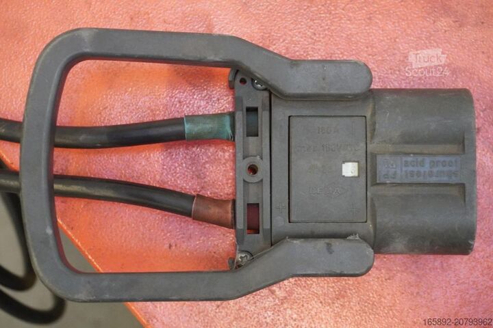 Forklift battery INDUSTRIE AUTOMATION INTRONIC B PULS D48/90