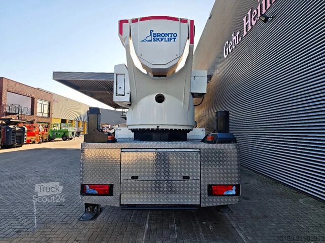 Nostolava Scania P360 6x2 Bronto Skylift S56XR