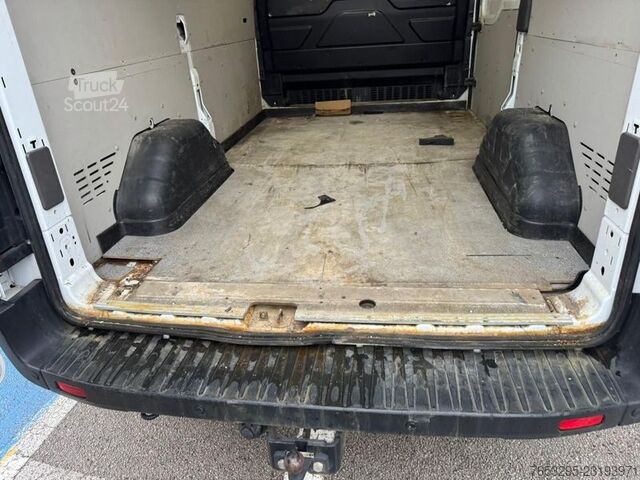 Tovorno vozilo za posebne namene Ford Transit