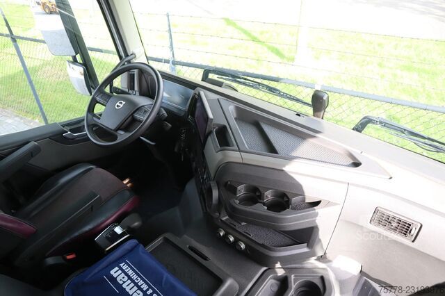  Volvo FM 380 6X2 | INSULATED + HEATING | 9.80 M BOX |...