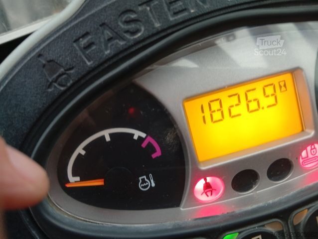 Mini-excavator BOBCAT E35 z