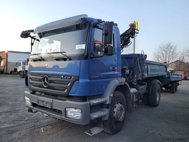 Tristrani prekucnik MERCEDES-BENZ Axor 1833 K 2-Achs Kipper Kran iferst
