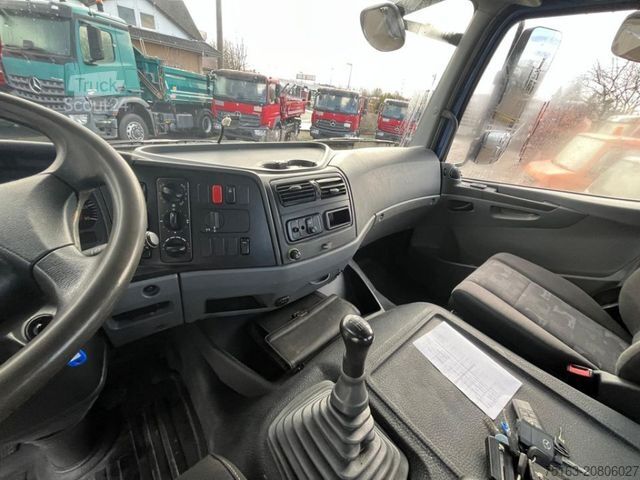 Třístranný sklápěč MERCEDES-BENZ Axor 1833 K  2-Achs Kipper Kran iferst