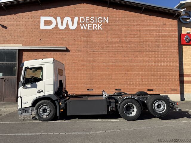 Üst yapısız kamyon Designwerk Mid Cab 6x2R 340 kWh