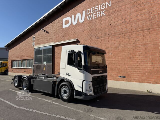 Üst yapısız kamyon Designwerk Mid Cab 6x2R 340 kWh