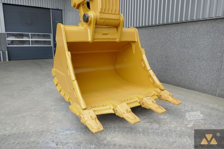 Excavator pe șenile Caterpillar 390F LME