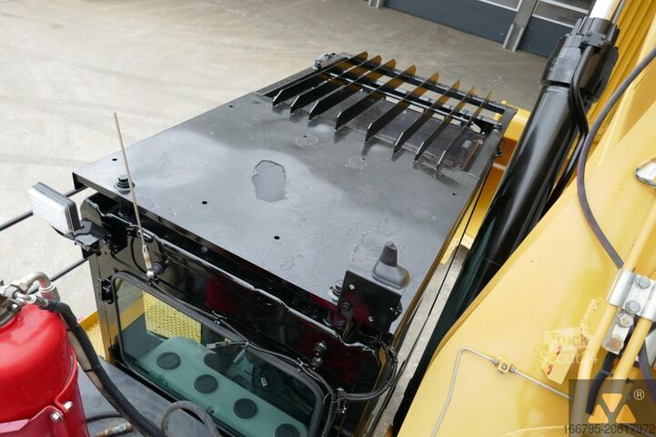 Excavator pe șenile Caterpillar 390F LME