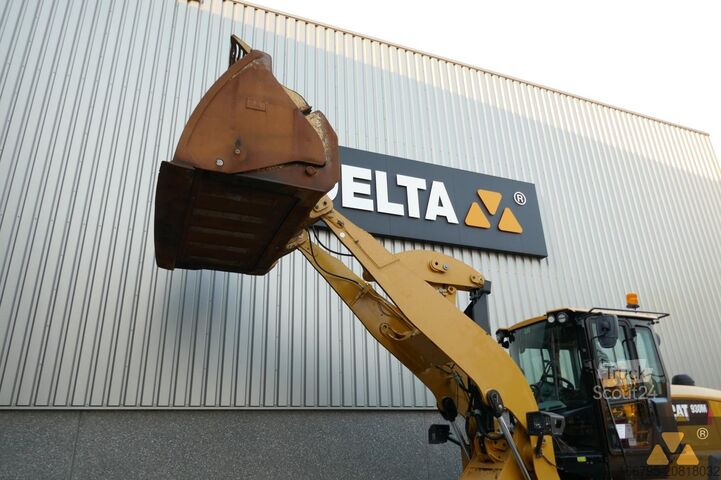 încărcător pe roți Caterpillar 930M