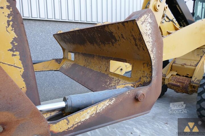 încărcător pe roți Caterpillar 930M