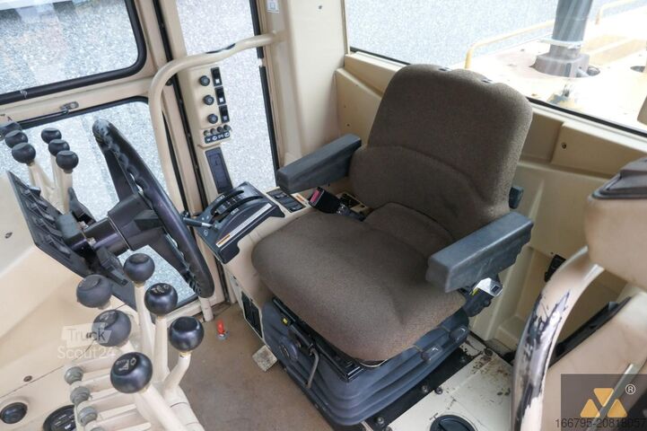 Grader Caterpillar 140H