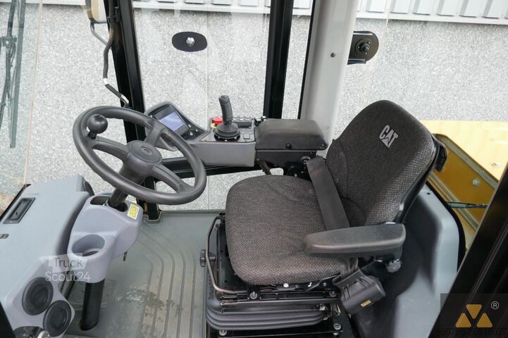 Role cu un singur tambur Caterpillar CS68B