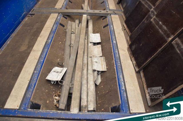Semirimorchio con telone Hangler Megatrailer Schräglader Coil Bordwand